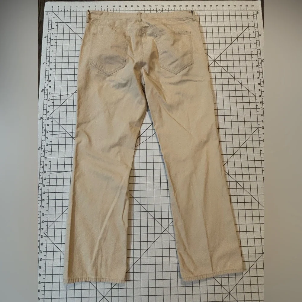 Banana Republic Men’s Size 33/30 Tan‎ Straight Fit Jeans